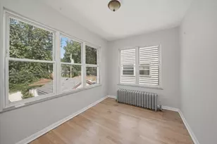 5742 N Rockwell St, Chicago, IL 60659 - Photo 12