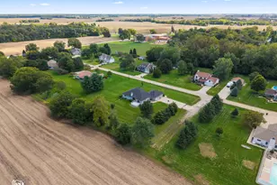 372 Snipe Run Dr, Bonfield, IL 60913 - Photo 4