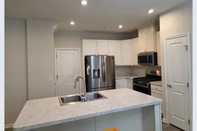 3413 Helene Rieder Drive, Montgomery, IL 60538 - Photo 8