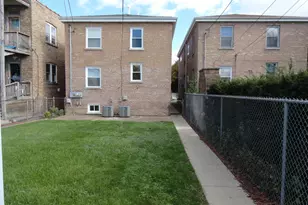 1410 Maple Ave, Berwyn, IL 60402 - Photo 10