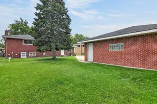 1520 W Holtz Ave, Addison, IL 60101 - Photo 24
