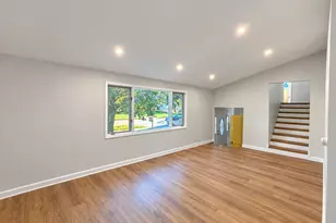 2632 Brnot Ave, Waukegan, IL 60087 - Photo 2