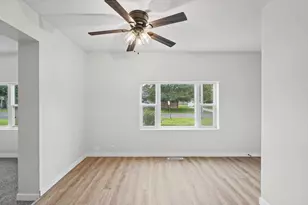 523 W 9th St, Gibson City, IL 60936 - Photo 14