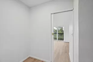 523 W 9th St, Gibson City, IL 60936 - Photo 28