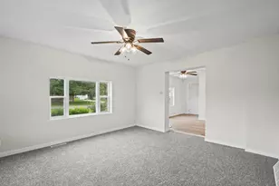 523 W 9th St, Gibson City, IL 60936 - Photo 10