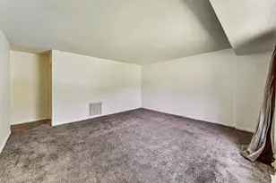 902 Union Dr, University Park, IL 60484 - Photo 8