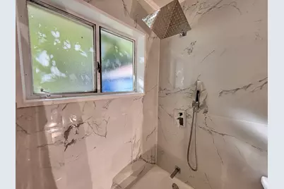 385 166th Street, Calumet City, IL 60409 - Photo 10
