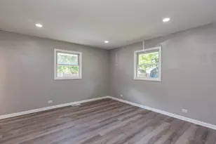 10350 W California Ave, Beach Park, IL 60099 - Photo 14