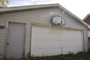 116 W 11th St, Streator, IL 61364 - Photo 28