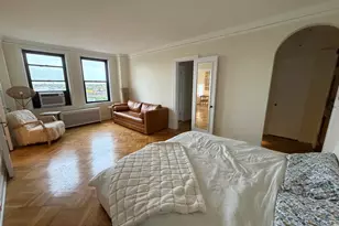 2000 N Lincoln Park W, Chicago, IL 60614 - Photo 2