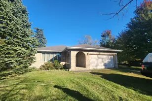 18055 Highland Ave, Tinley Park, IL 60477 - Photo 2