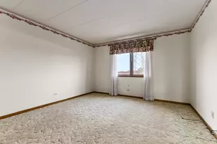 7433 Ponderosa Ct, Orland Park, IL 60462 - Photo 10