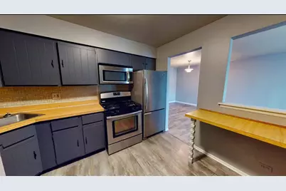 105 Gregory Street #02, Aurora, IL 60504 - Photo 4