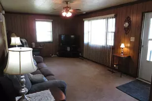 1304 Schriber Ave, Joliet, IL 60435 - Photo 6