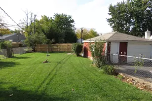 1304 Schriber Ave, Joliet, IL 60435 - Photo 4