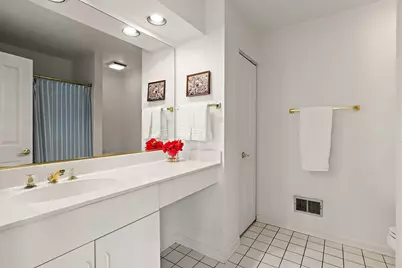 116 Dartmouth Court, Glenview, IL 60026 - Photo 18