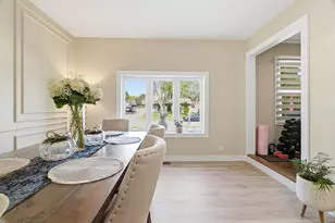 665 Illinois Blvd, Hoffman Estates, IL 60169 - Photo 14