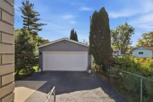 665 Illinois Blvd, Hoffman Estates, IL 60169 - Photo 46