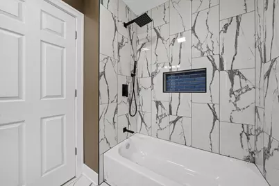 8817 S Parnell Avenue, Chicago, IL 60620 - Photo 14