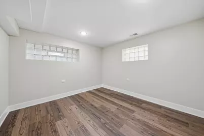8817 S Parnell Avenue, Chicago, IL 60620 - Photo 22