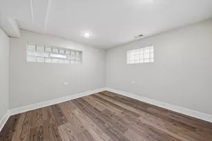 8817 S Parnell Ave, Chicago, IL 60620 - Photo 22