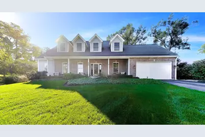 8911 McKinley Drive, Barrington, IL 60010 - Photo 1