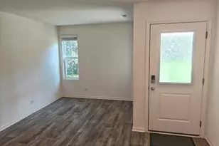 1117 Amber Dr, Cary, IL 60013 - Photo 12