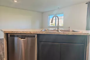 1117 Amber Dr, Cary, IL 60013 - Photo 24