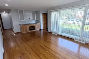 6635 W 87th St, Oak Lawn, IL 60453 - Photo 4
