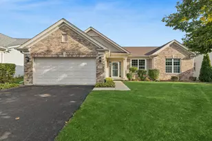2519 Edgewater Dr, Elgin, IL 60124 - Photo 1