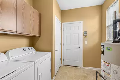 2519 Edgewater Drive, Elgin, IL 60124 - Photo 12
