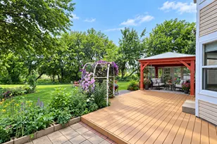 2460 Otter Creek Ln, Elgin, IL 60124 - Photo 14