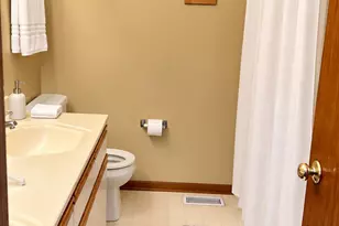 2460 Otter Creek Ln, Elgin, IL 60124 - Photo 10