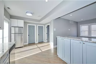5703 W Seminole Street #1, Chicago, IL 60646 - Photo 2
