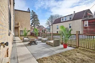5703 W Seminole St, Chicago, IL 60646 - Photo 12