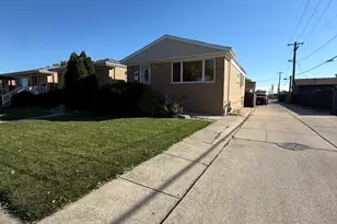 7843 Natchez Ave, Burbank, IL 60459 - Photo 1