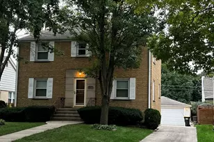 840 S Ashland Ave, La Grange, IL 60525 - Photo 1