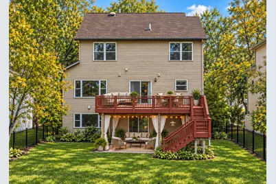 732 Robertson Road, South Elgin, IL 60177 - Photo 2