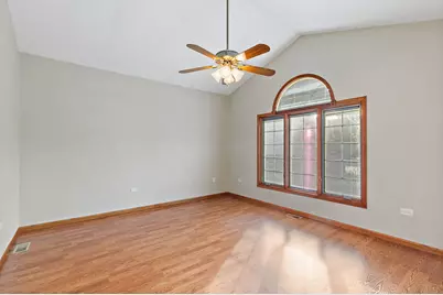 2101 Burnham Court, Algonquin, IL 60102 - Photo 12