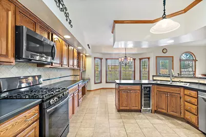2101 Burnham Court, Algonquin, IL 60102 - Photo 10