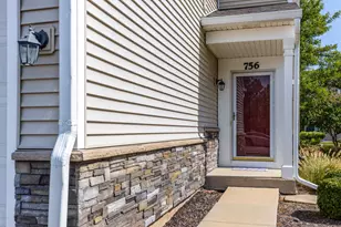 756 Woodewind Dr, Naperville, IL 60563 - Photo 4