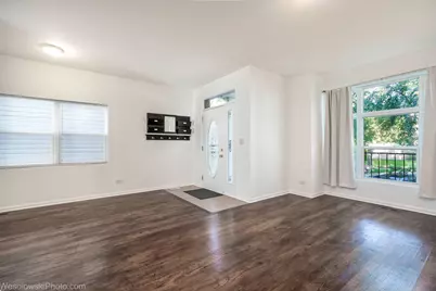 6732 S Dorchester Avenue, Chicago, IL 60637 - Photo 2