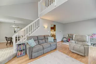 167 Bright Ridge Dr, Schaumburg, IL 60194 - Photo 6