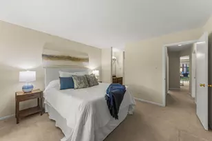 1712 Lakecliffe Dr, Wheaton, IL 60189 - Photo 12