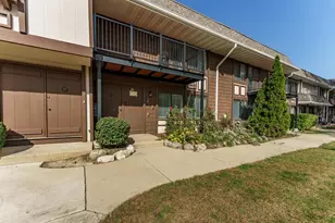 1174 San Simeon Dr, Hanover Park, IL 60133 - Photo 2