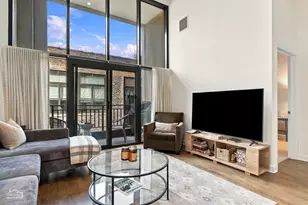 400 W Ontario St, Chicago, IL 60654 - Photo 8