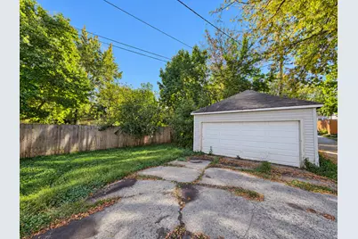 838 Hickory Street, Waukegan, IL 60085 - Photo 10