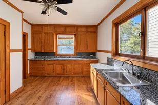 838 Hickory St, Waukegan, IL 60085 - Photo 2