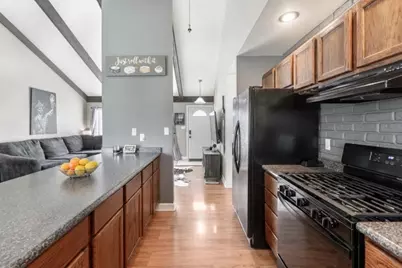 2412 W Fairview Lane, McHenry, IL 60051 - Photo 14