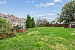 6883 W Hobart Ave, Chicago, IL 60631 - Photo 32